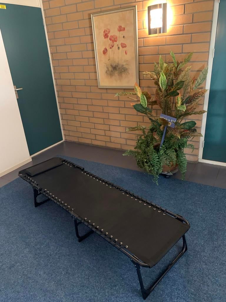 Opvouwbare stretcher, Tuin en Terras, Ligbedden, Ophalen, Zo goed als nieuw, Textileen, Inklapbaar