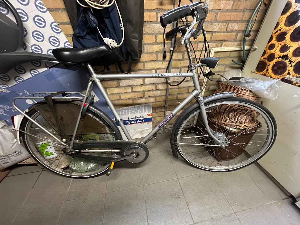 Batavus herenfiets 28 inch grijs voor 10 euro, Fietsen en Brommers, Fietsen | Heren | Herenfietsen, Ophalen, Gebruikt, Versnellingen