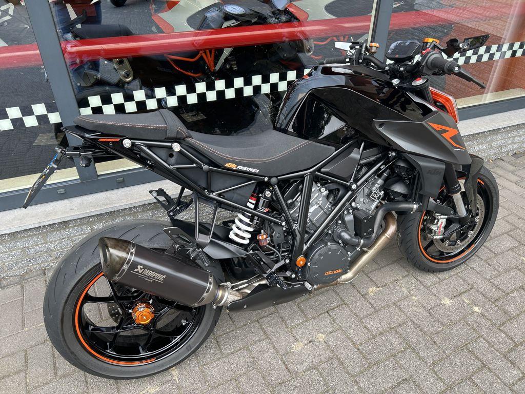 KTM 1290 SUPER DUKE R 2019 - foto 3