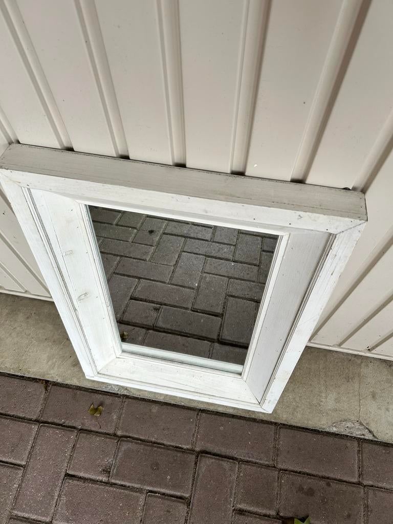 Houten brocante spiegel, Ophalen of Verzenden, Rechthoekig, 50 tot 100 cm, Minder dan 100 cm