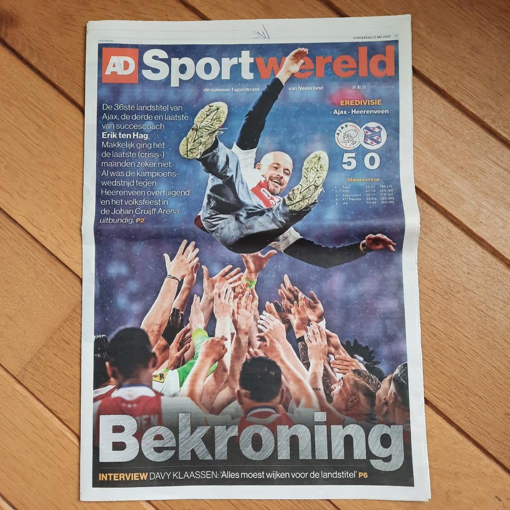 AD bijlage - 36e Landstitel - Eredivisie Ajax - Heerenveen, Ophalen of Verzenden, Zo goed als nieuw, Balsport