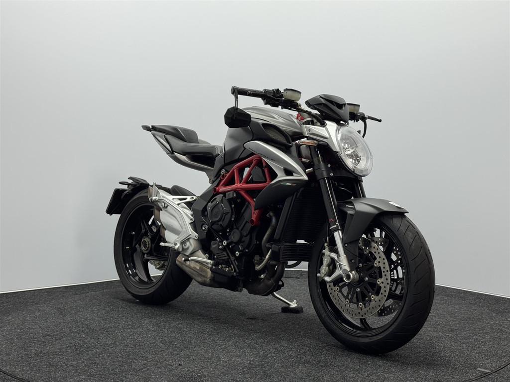 MV Agusta Brutale 800, Bedrijf, Meer dan 35 kW, Traction Control, 798 cc