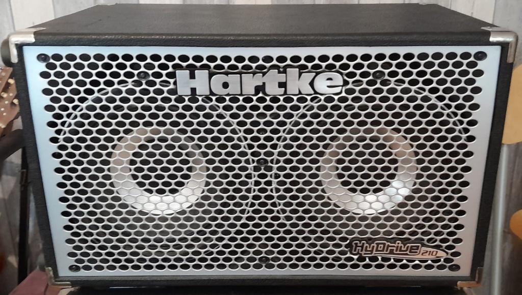 Hartke HyDrive HX210, Audio, Tv en Foto, Luidsprekers, Zo goed als nieuw, Overige typen, 120 watt of meer, Overige merken, Ophalen