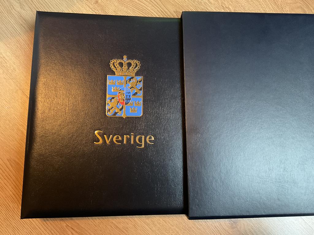 Verzameling Zweden begin tm 1969 luxe Davo LX album I (1/2), Postzegels en Munten, Postzegels | Volle albums en Verzamelingen