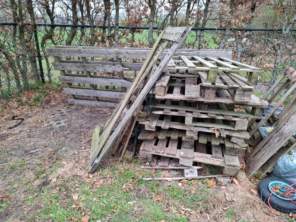 Oude pallets aangeboden, Tuin en Terras, Haardhout, Minder dan 3 m³, Ophalen