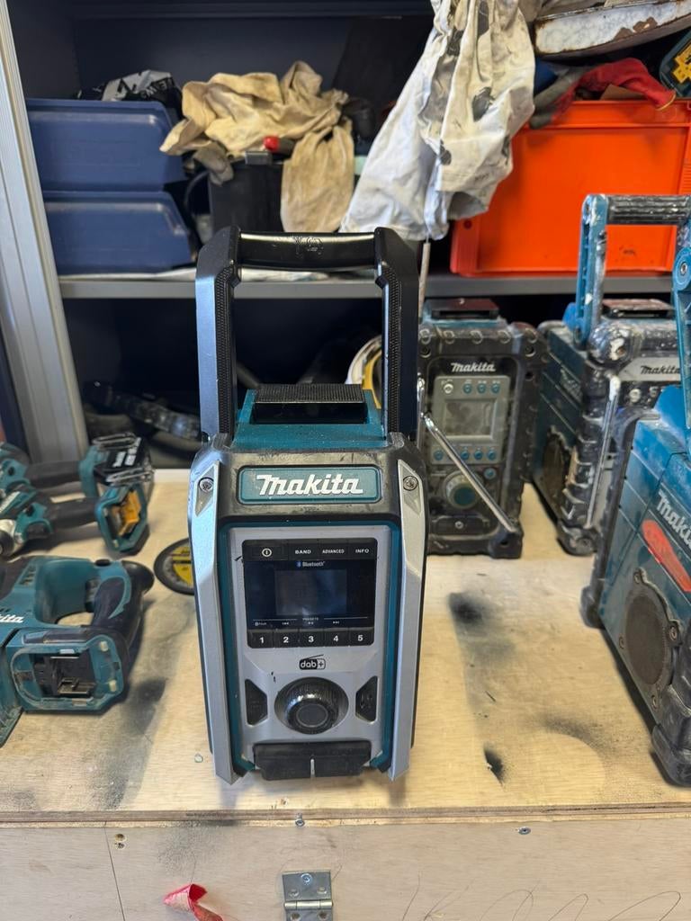 MAKITA DMR115 BOUWRADIO/RADIO SUPER NETTE STAAT, Ophalen of Verzenden, Zo goed als nieuw, Bouwradio