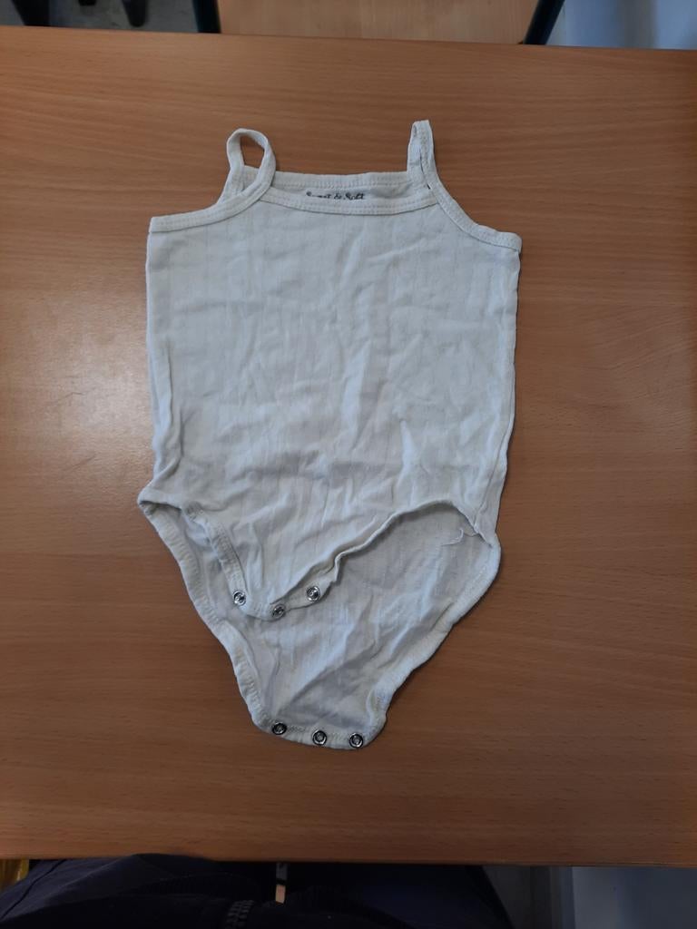 Baby pakje, Ophalen, Meisje, Zo goed als nieuw, Pakje