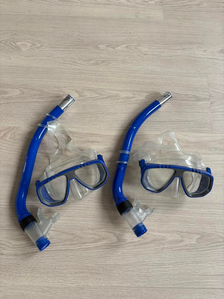 Twee snorkels met duikbril, Watersport en Boten, Snorkelen, Ophalen, Zo goed als nieuw, Snorkelset
