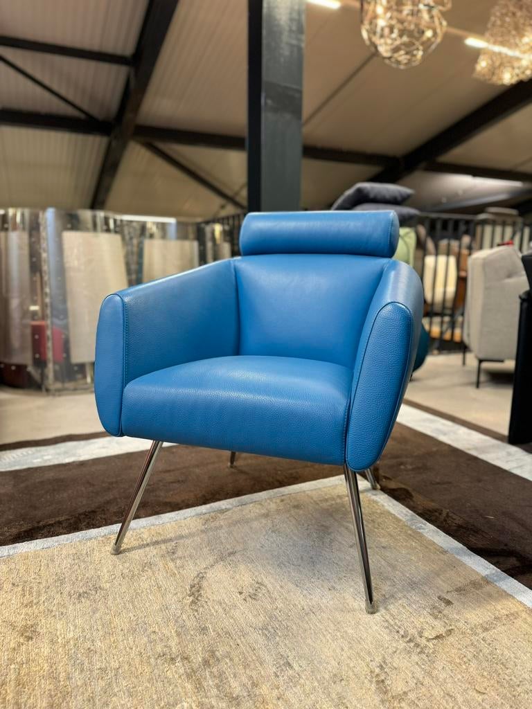 Nieuwstaat Leolux Marabis fauteuil blauw leer Design stoel, Leolux, Ophalen of Verzenden, Zo goed als nieuw, 50 tot 75 cm