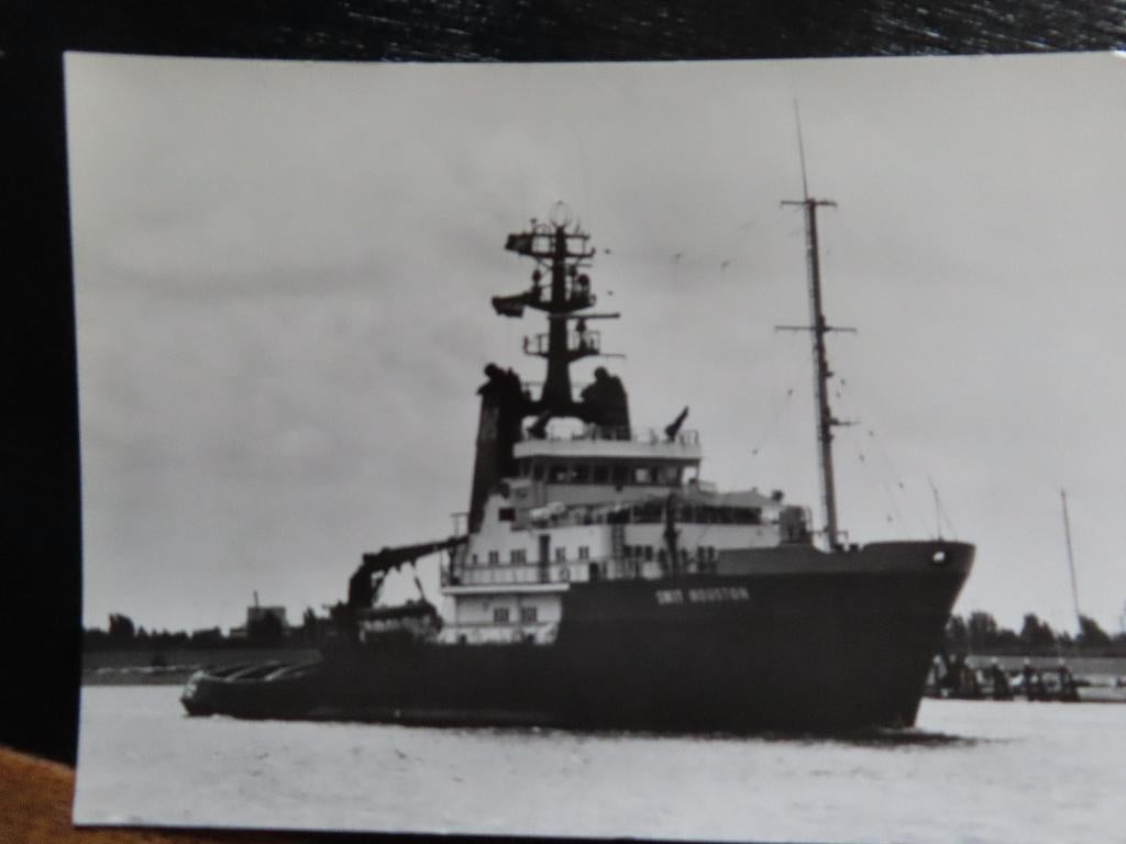 ansichtkaart sleepboot "Smit Houston" Smit & co, Ophalen of Verzenden, Gebruikt, Motorboot, Kaart, Foto of Prent