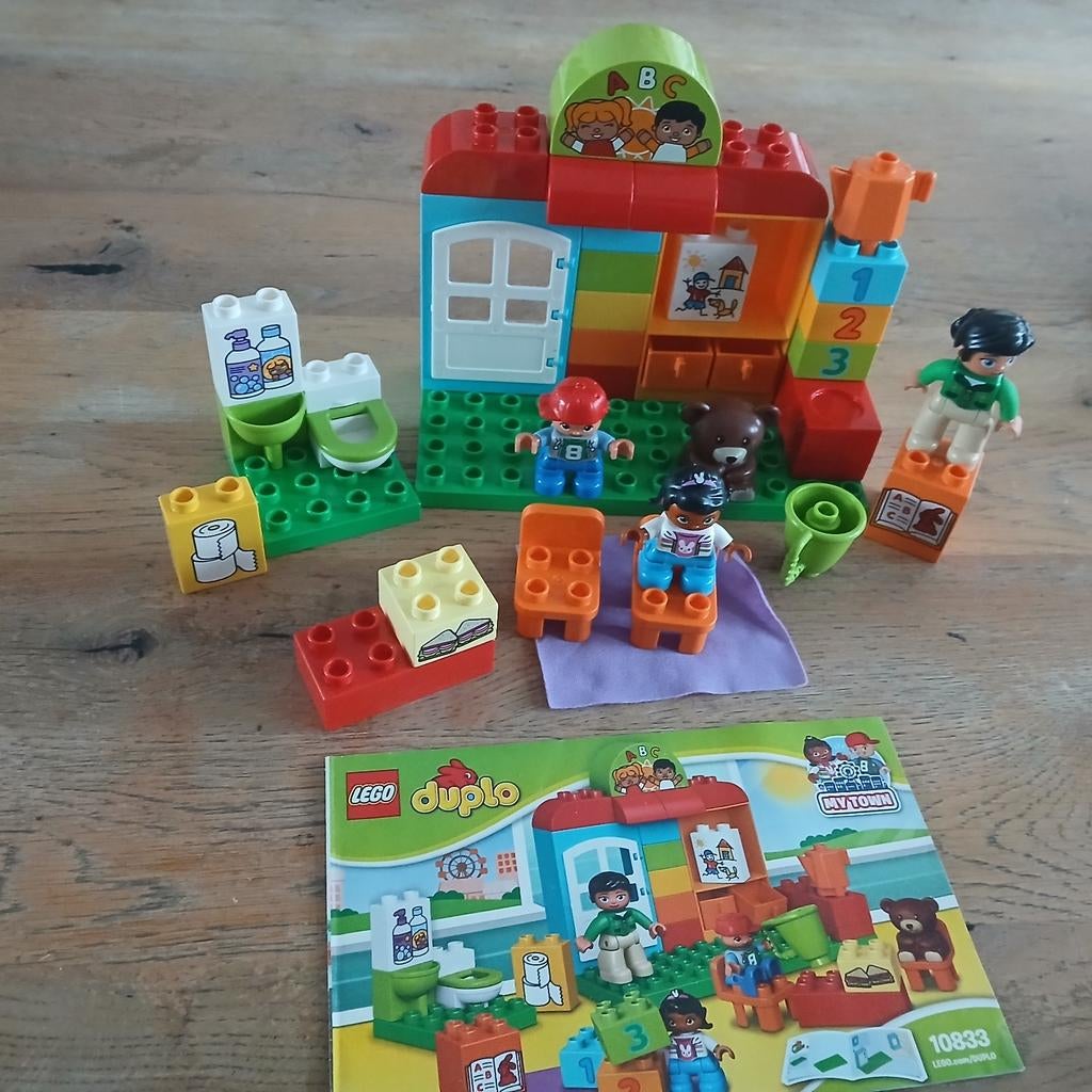 LEGO Duplo kleuterklas 10833, Ophalen of Verzenden, Zo goed als nieuw