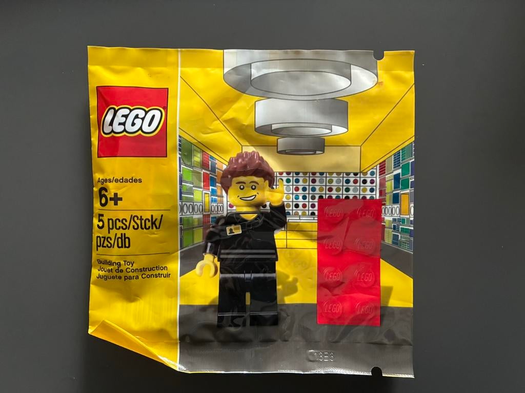 Lego Polybag Store Employee 5001622 *SEALED*, Ophalen of Verzenden, Nieuw, Complete set, Lego