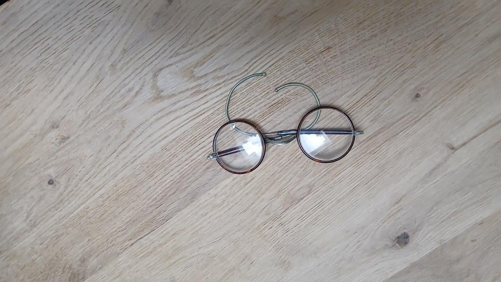 Vintage Bril met originele brillenkoker., Overige merken, Gebruikt, Bruin, Ophalen of Verzenden