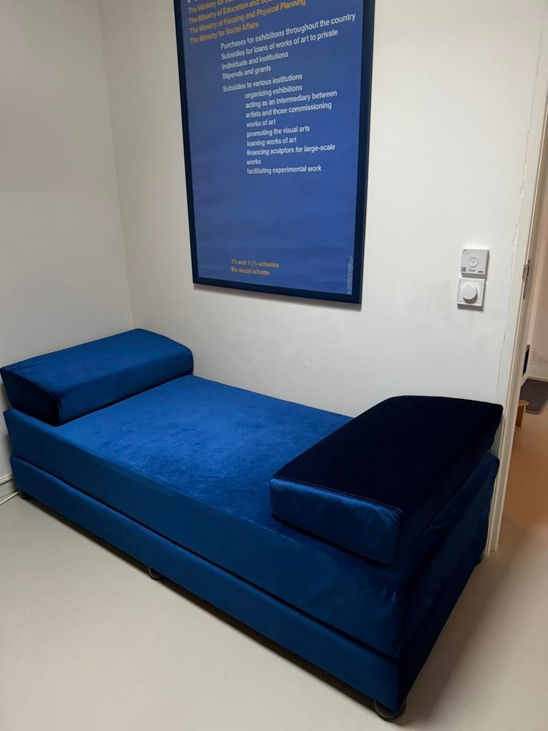 Unieke custom-made velvet slaapbank – Yves Klein Blue, Ophalen, Blauw, Tweepersoons, 190 cm of minder