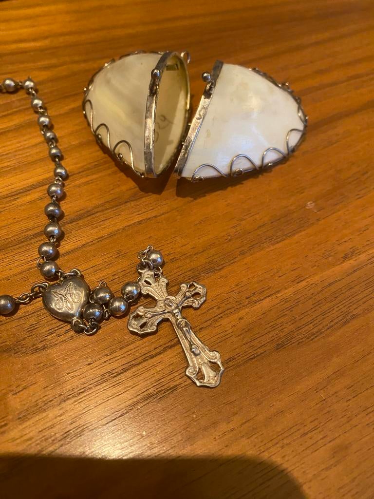 Heilig Hart Rozenkrans Doosje - Parelmoer & Metaal, Antiek en Kunst, Antiek | Religie, Ophalen of Verzenden