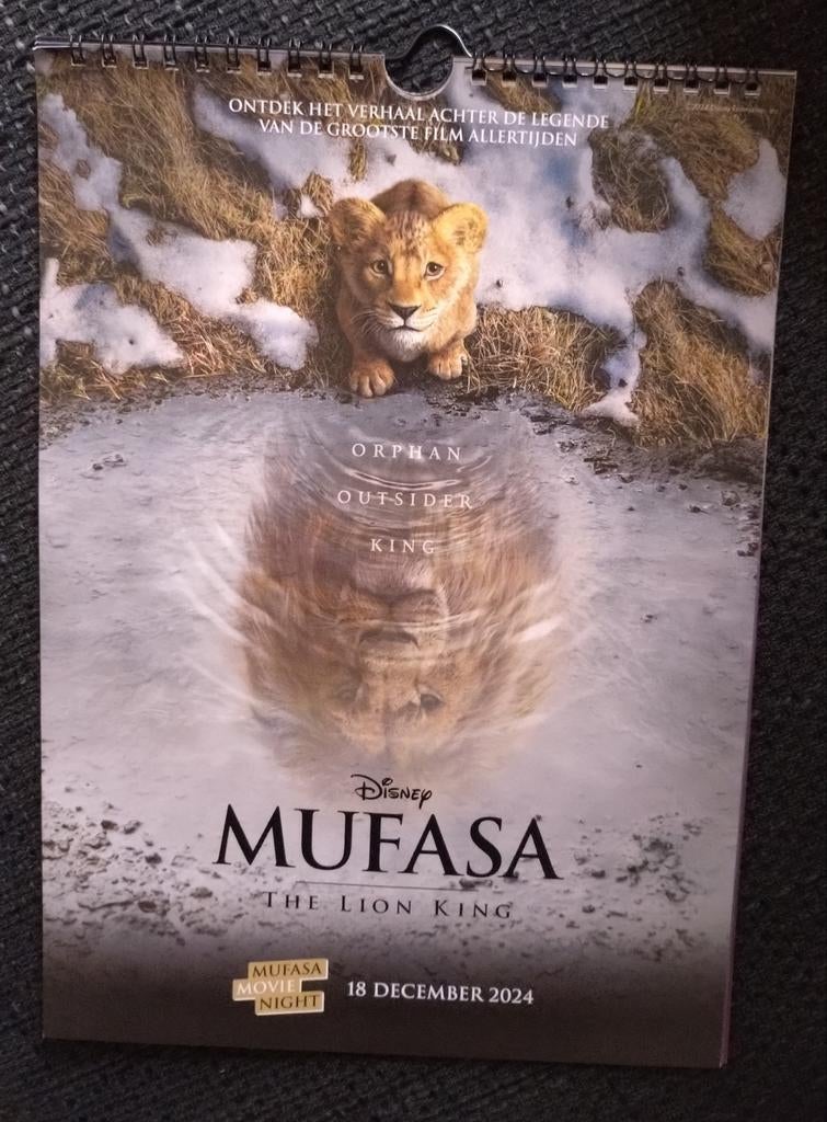 Disney Mufasa The Lion King verjaardagskalender, Ophalen of Verzenden, Nieuw, A4 of kleiner, Film en Tv