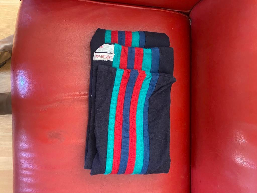 Engelse college sjaal jaren 80, Kleding | Dames, Ophalen of Verzenden, Zo goed als nieuw, Maat 46/48 (XL) of groter, Sjaal