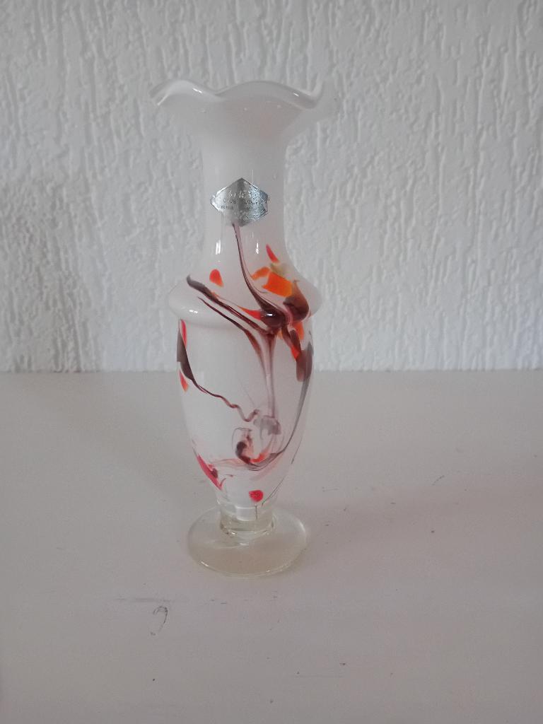 Melkglazen vaas ,hoogte 24 cm, Ophalen of Verzenden