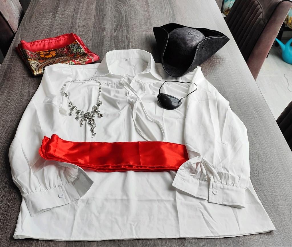 Compleet Piraten kostuum voor dames of heren, Ophalen of Verzenden, Zo goed als nieuw, Carnaval, Kleding