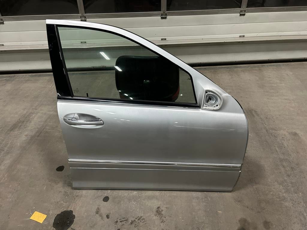 Mercedes C sedan. deur rechts voor w2003 portier, Auto-onderdelen, Ophalen of Verzenden, Voor, Deur