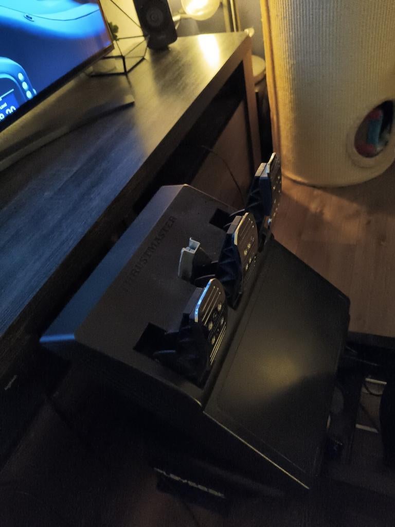 Thrustmaster T300 RS GT + Pedalen (gemodificeerd), Ophalen, Gebruikt