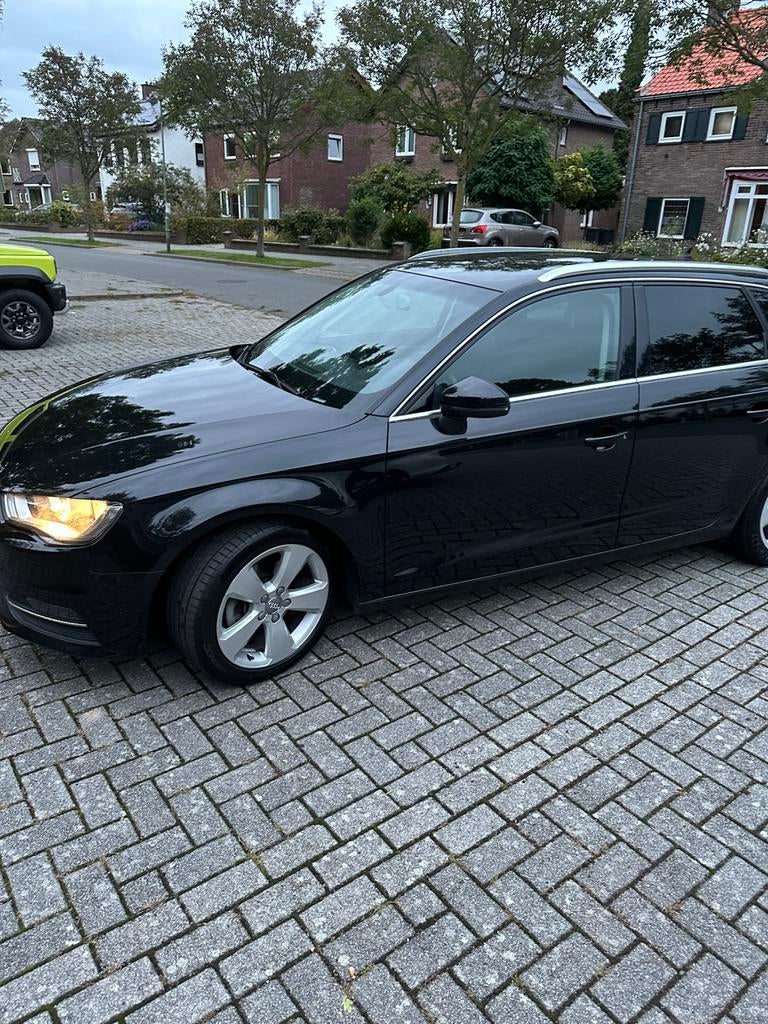 Audi A3 1.4 Tfsi 90KW Sportback 2013 Zwart, Voorwielaandrijving, Stof, 4 cilinders, 1395 cc