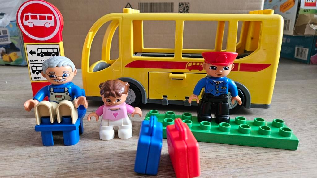 Lego Duplo 5636 Schoolbus - Complete Set in Prima Staat, Ophalen of Verzenden, Zo goed als nieuw, Complete set, Duplo