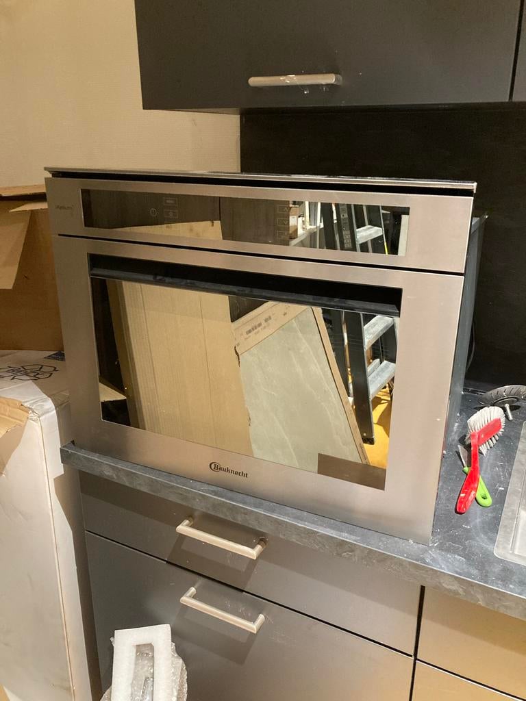 Bauknecht combimagnetron met stoomfunctie, Ophalen, Minder dan 45 cm, Zo goed als nieuw, Oven met grill
