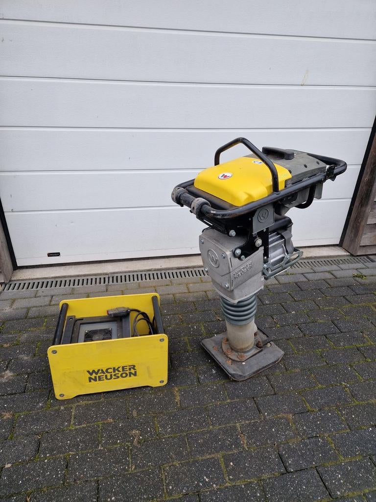 Wacker elektrische trilstamper stamper as60e, Ophalen, Zo goed als nieuw, Wacker neuson