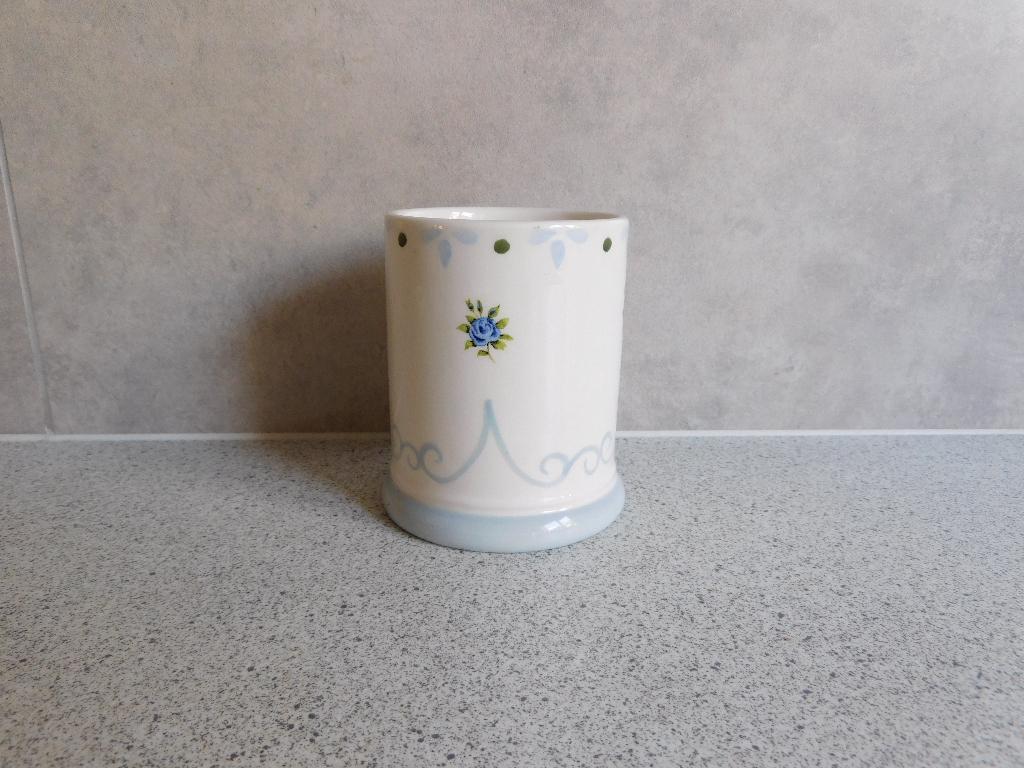 Pot 10 cm. Roosje Noa JET by ter Steege, Overige typen, Ophalen of Verzenden, Zo goed als nieuw, Overige stijlen