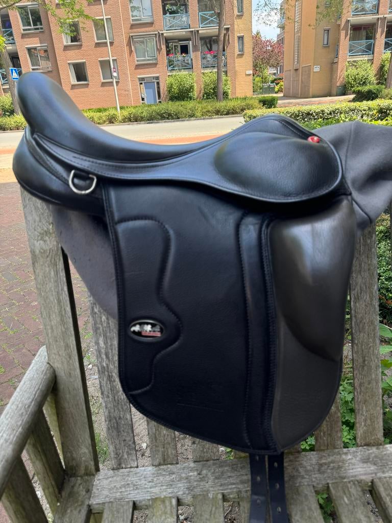 Karlslund zadel, Ophalen, Zo goed als nieuw, Overige soorten