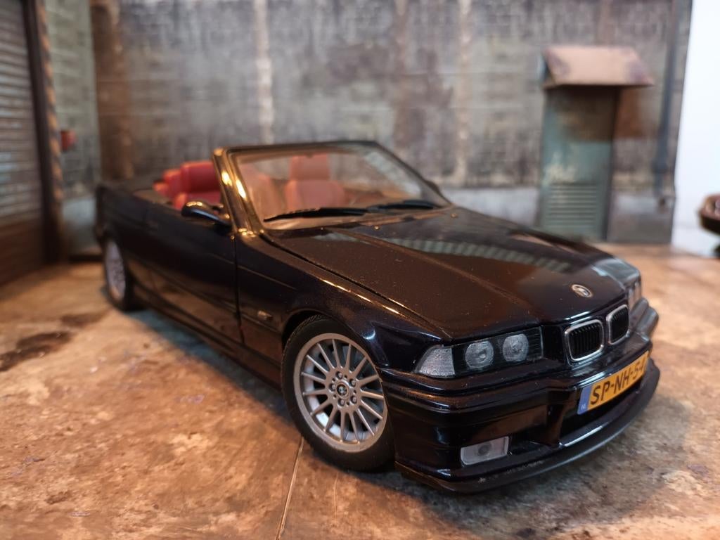 1:18 BMW E36 M3 CABRIO paars  UT Ombouw, Ophalen of Verzenden, Zo goed als nieuw, UT Models