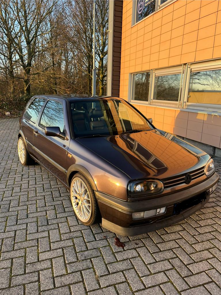 Vw Golf Mk3 VR6 R32 met DSG 4 Motion met schuif kanteldak, Overige kleuren, 1200 kg, Geïmporteerd, 174 pk