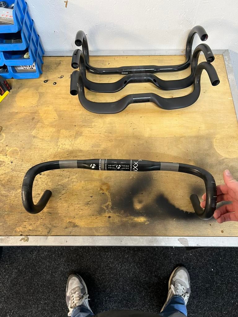 Bontrager XXX Lite VR-C carbon stuur 44 cm, Ophalen of Verzenden, Zo goed als nieuw, Stuur