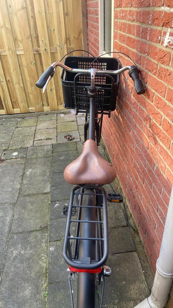 Bakfiets in perfecte staat met kleine zadelbeschadiging, Fietsen en Brommers, Fietsen | Bakfietsen, Ophalen of Verzenden, Gebruikt
