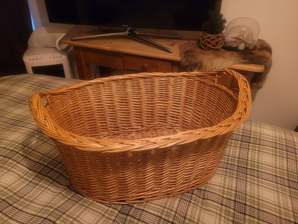 Rieten wasmand van IKEA, Ophalen, Mand, Zo goed als nieuw, Riet