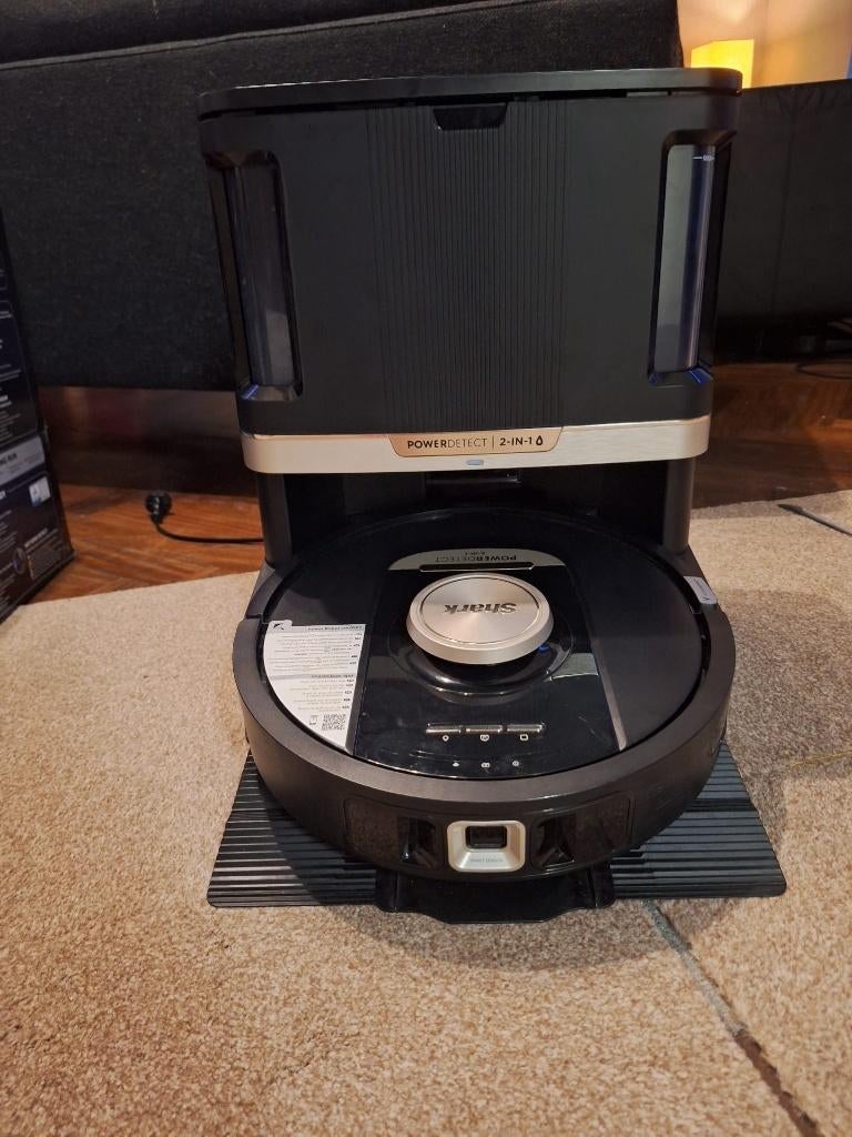 Shark PowerDetect NeverTouch Pro 2-in-1, Ophalen, Zo goed als nieuw, Robotstofzuiger
