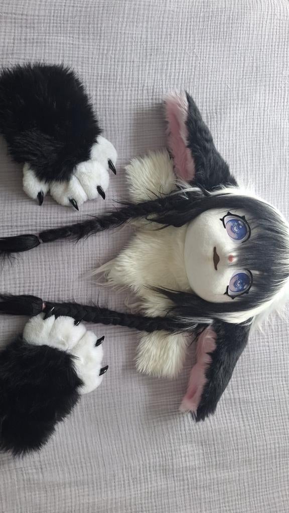 Furry Fursuit Hoofd en Paws - Zwart/Wit, Hobby en Vrije tijd, Kostuums, Theaterbenodigdheden en LARP, Zo goed als nieuw, Toneelattributen of Onderdelen