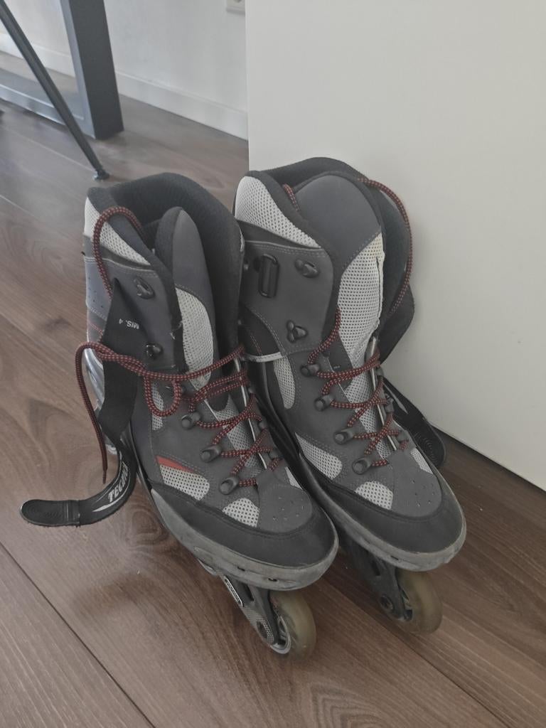 Rollerskates maat 44, Ophalen