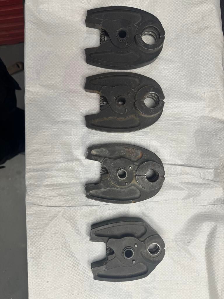 Persbekken KSP11 16-20-26 en 15mm, Ophalen, Gebruikt