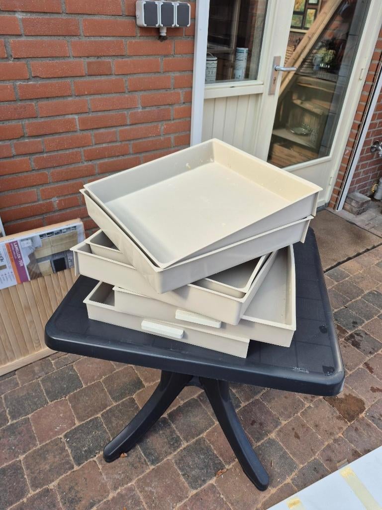 gehu lade,s, Ophalen, Zo goed als nieuw, Kunststof, Broedkooi of Kweekkooi