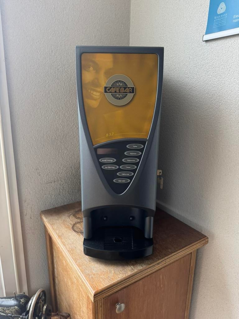 Cafe bar 832, Ophalen of Verzenden, Gebruikt