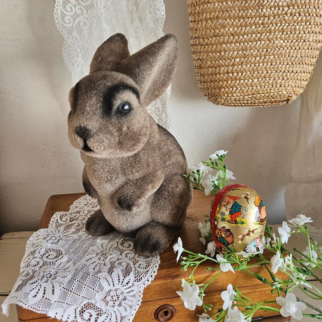 Oude grote vintage flockhaas Pasen, Diversen, Pasen, Ophalen of Verzenden