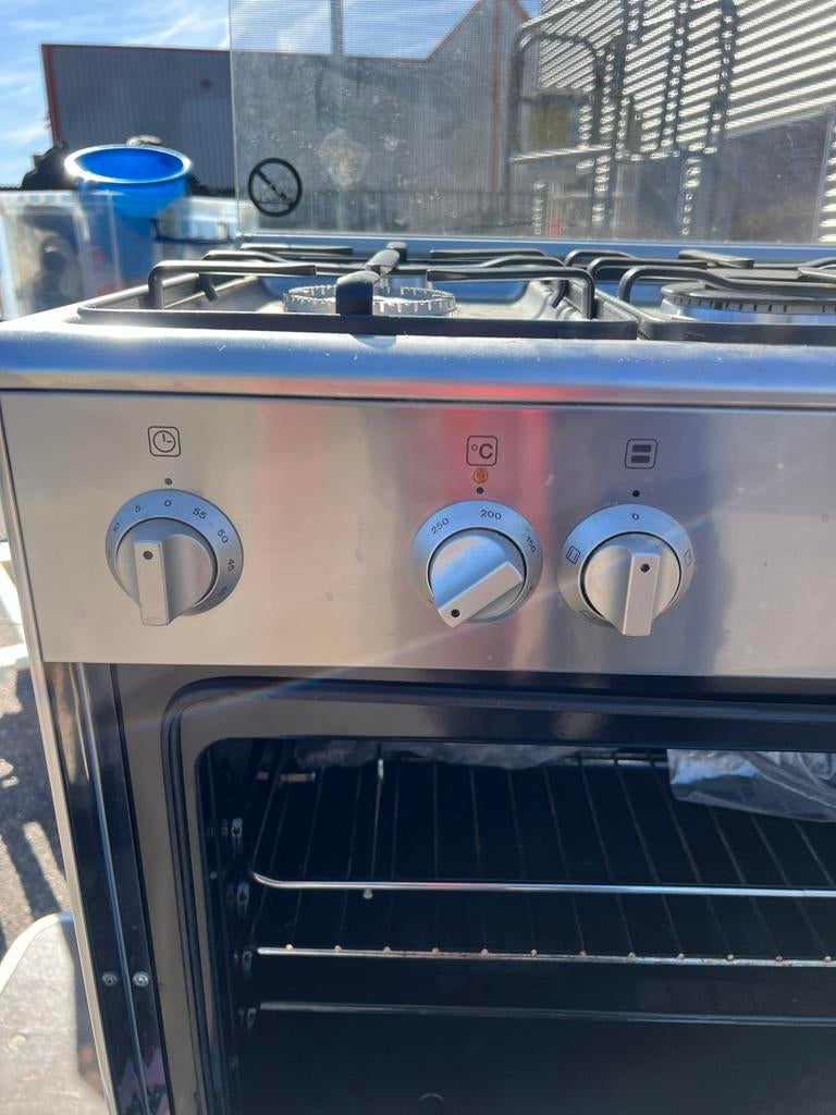 Vrijstaand gasfornuis met oven - Zilver, Ophalen, Gebruikt, 60 cm of meer, Grill