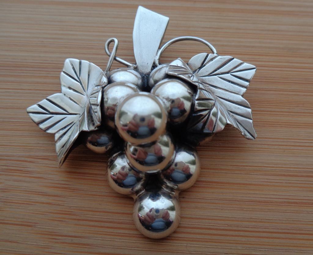 Zilveren modernistische broche / hanger Mexico [548], Verzenden, Zo goed als nieuw, Bloem of Plant, Zilver