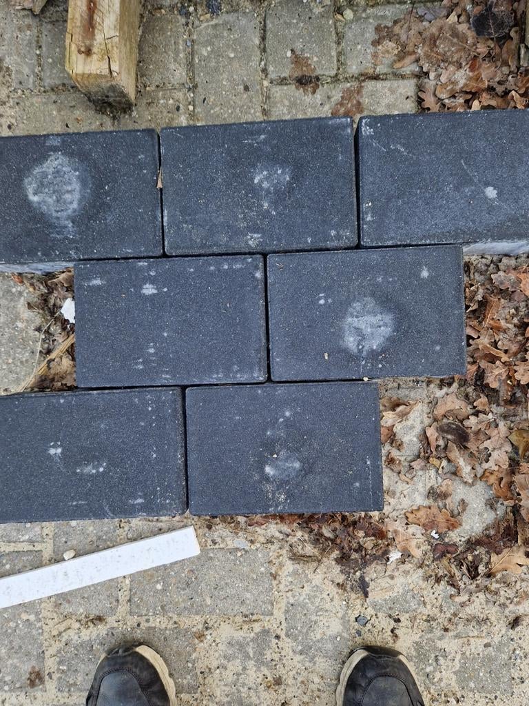 Betonsteen 24x16x8 antraciet, Tuin en Terras, Tegels en Klinkers, Ophalen, Nieuw, Beton, Terrastegels