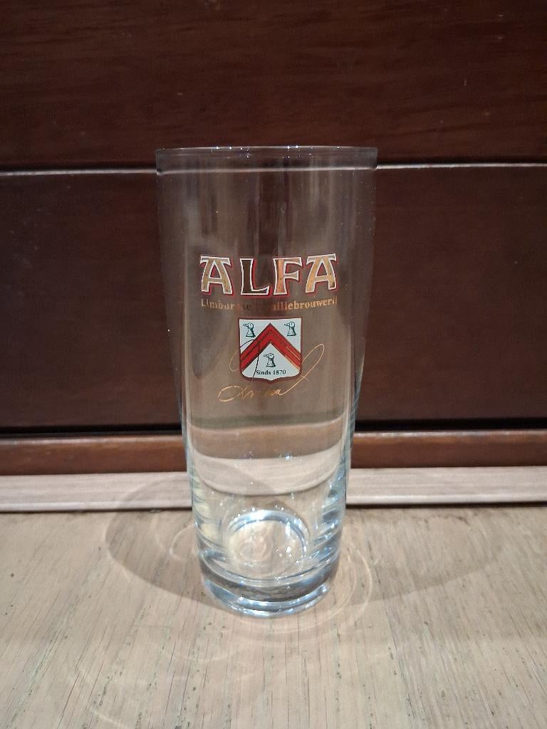 39 Alfa glazen nieuw in de doos " Piepkes", Ophalen, Nieuw, Glas of Glazen, Overige merken