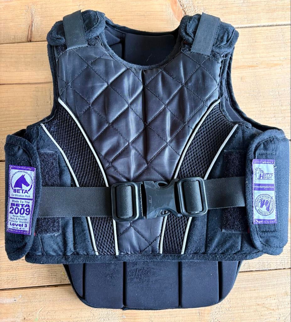 Harry’s Horse Body Protector S/M 2009 + Red Horse Cap XS/S, Dieren en Toebehoren, Paarden en Pony's | Overige Paardenspullen, Ophalen of Verzenden