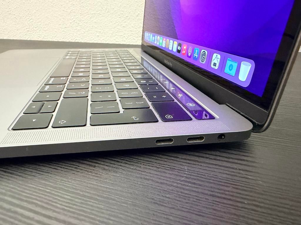 Apple Macbook Pro - 13 inch - Touch bar, MacBook Pro, 2 tot 3 Ghz, 8 GB, 13 inch