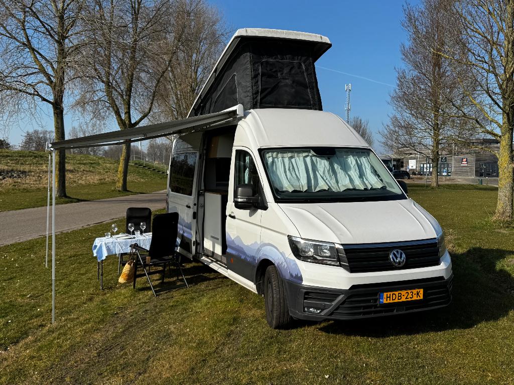 Volkswagen Crafter camper 4 persoons, Buscamper of Camperbus, Volkswagen, Airbags, Treinzit